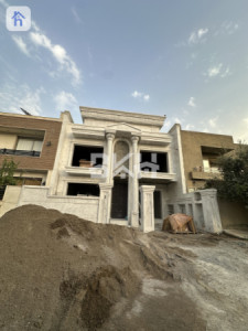 House Opposite Garden image 2