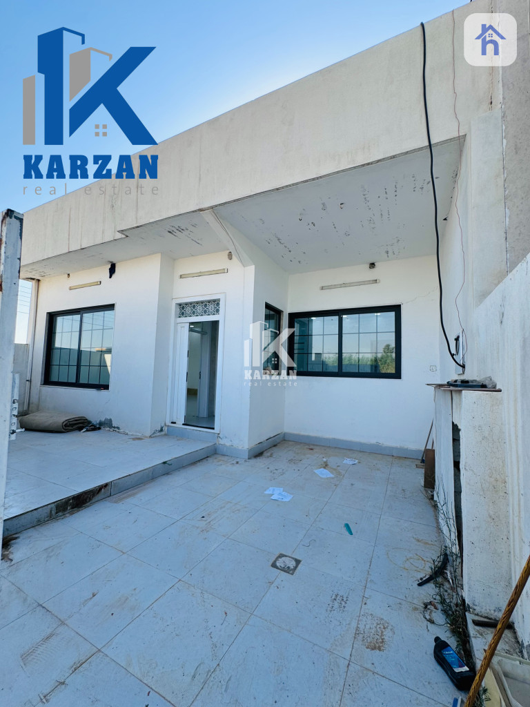 House (200m²)