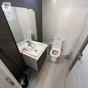 Modern 2-Bedroom Apartment for Rent image 9