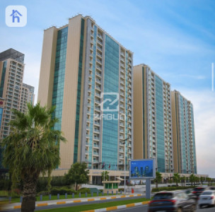 Chic 2 BR Apartment Empire Square image 2