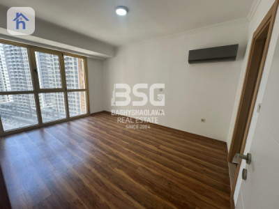 Modern Apartment in Roya Tower Image 4