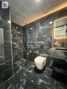 Stylish and spacious apartment for sale image 6