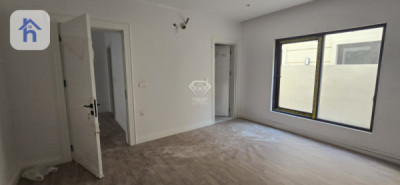Spacious house for sale in Spanish Village 2 image 8