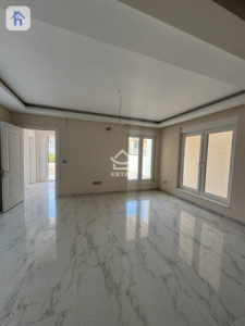 Spacious 4 Bedroom House in New Azadi image 7