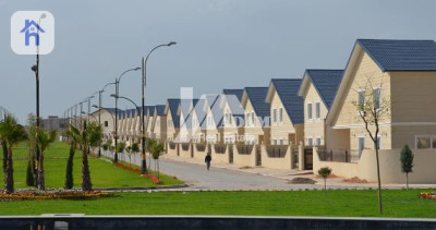 Spacious House in Italian Village image 11
