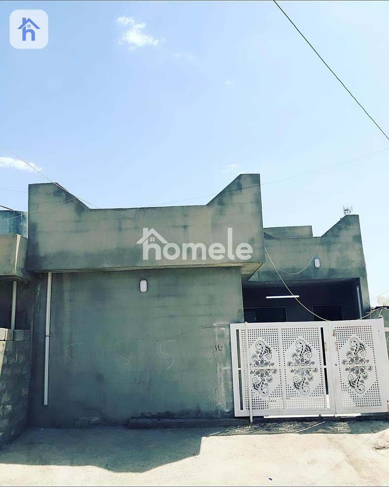 منزل مع محل