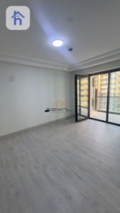 Modern 1-bedroom apartment with view image 4