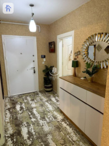 Modern Apartment with 2 Bedrooms Image 6