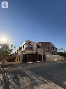 Spacious House in Marina 1 image 2