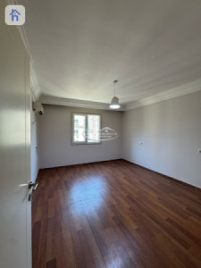 Modern 3-Bedroom Apartment for Rent Image 6