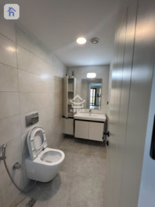Modern 1-Bedroom Apartment in Erbil image 7