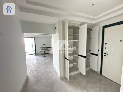 Internal View House image 10