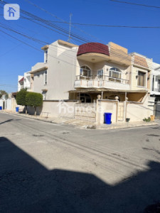 House Opposite Garden image 3