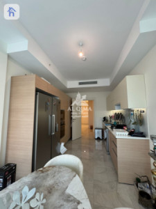 Modern 2-Bedroom Apartment in Empire Square image 18