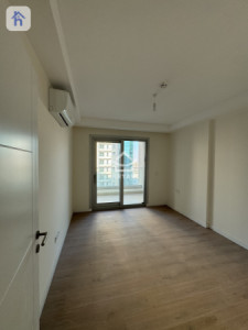 Elegant 1BR Apartment in High Floor Image 6