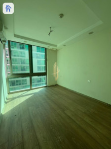 Modern Apartment image 3