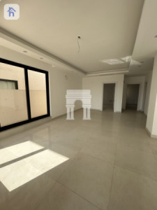 خانوویەکی فراوان بە ڕووبەری ٢٠٠ مەتر چوارگۆشە لە دیاری وێنە 3