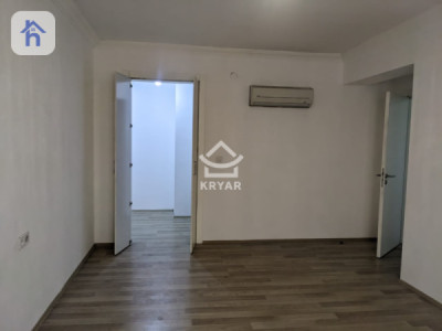 Bright Apartment in Prime Location Resim 5