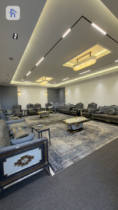 Luxurious House with Multiple Amenities image 14