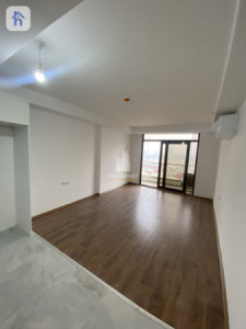 Modern apartment with great amenities Resim 3