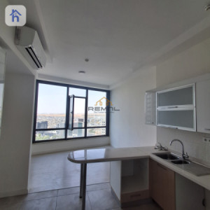 Studio Apartment Image 5