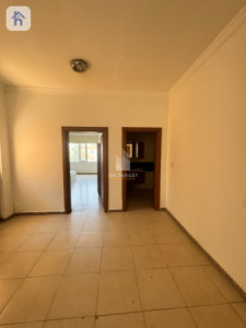 Spacious house with 4 bedrooms image 8