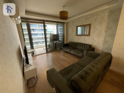 Modern Furnished Apartment with 1 Bedroom image 1