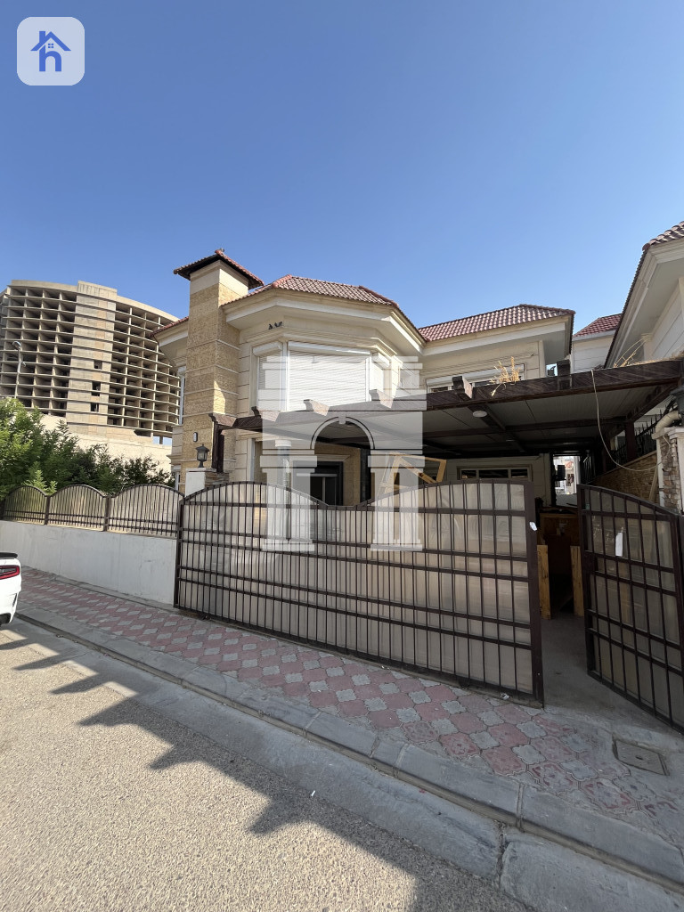 Spacious Villa with 4 Bedrooms