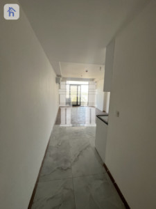 Studio Apartment image 2
