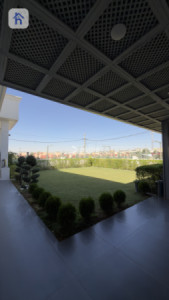 Luxurious House with Multiple Amenities image 5