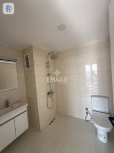 Modern 2 Bedroom Apartment Image 6