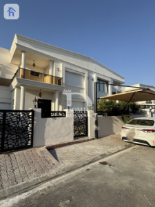 Modern House image 2
