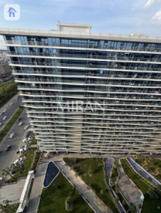 Modern 1 Bedroom Apartment image 10