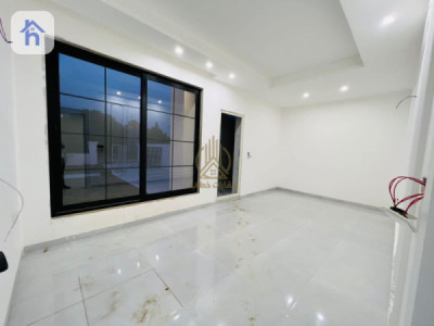 Corner House Image 7