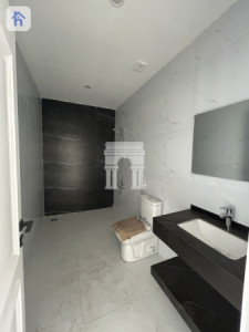 خانوویەکی فراوان بە ڕووبەری ٢٠٠ مەتر چوارگۆشە لە دیاری وێنە 6