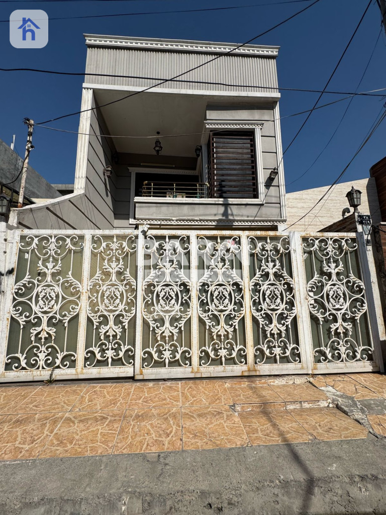 ماڵێکی خێزانیی بە 3 ژووری نوستن