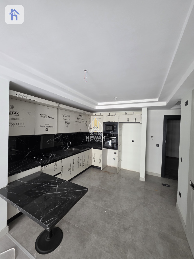 شقة مريحة بغرفة نوم واحدة مع إطلالة على المدينة