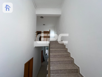Spacious 4 Bedroom House in Italian Village 2 image 11