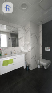 شقة مؤثثة للإيجار صورة 10