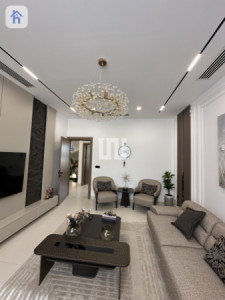 Luxury House image 8