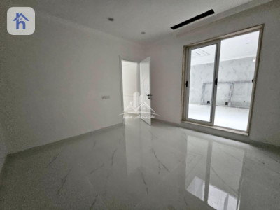 Large Family House in Hiwa City image 12