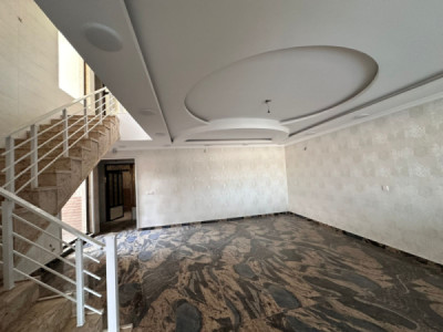 منزل مقابل الحديقة صورة 4