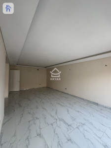 Spacious 4 Bedroom House in New Azadi image 5