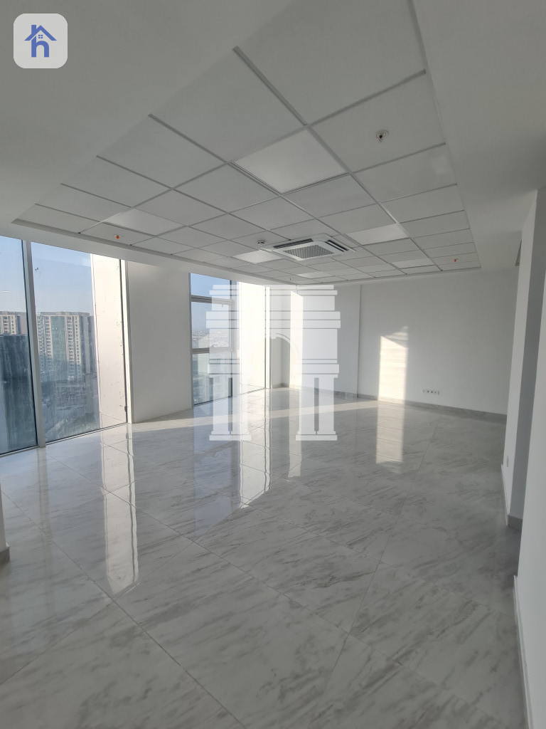 Spacious Commercial Floor in Empire Business Towers Resim 2