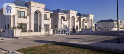 Luxurious House with Swimming Pool for Sale Image 3