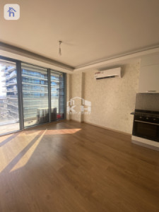 Studio Apartment in Wavey Avenue image 2