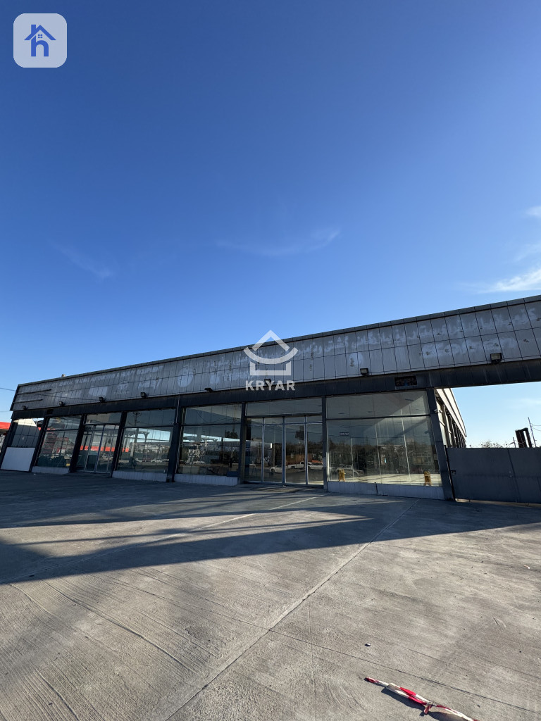 Warehouse (6000m²)