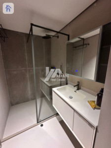 Apartment in Cash Image 5