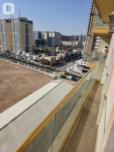 Furnished apartment in Roya Tower Image 5
