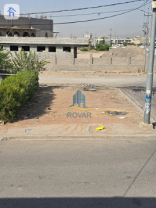 خانووی ڕوکن بەرامبەر باخچە image 12